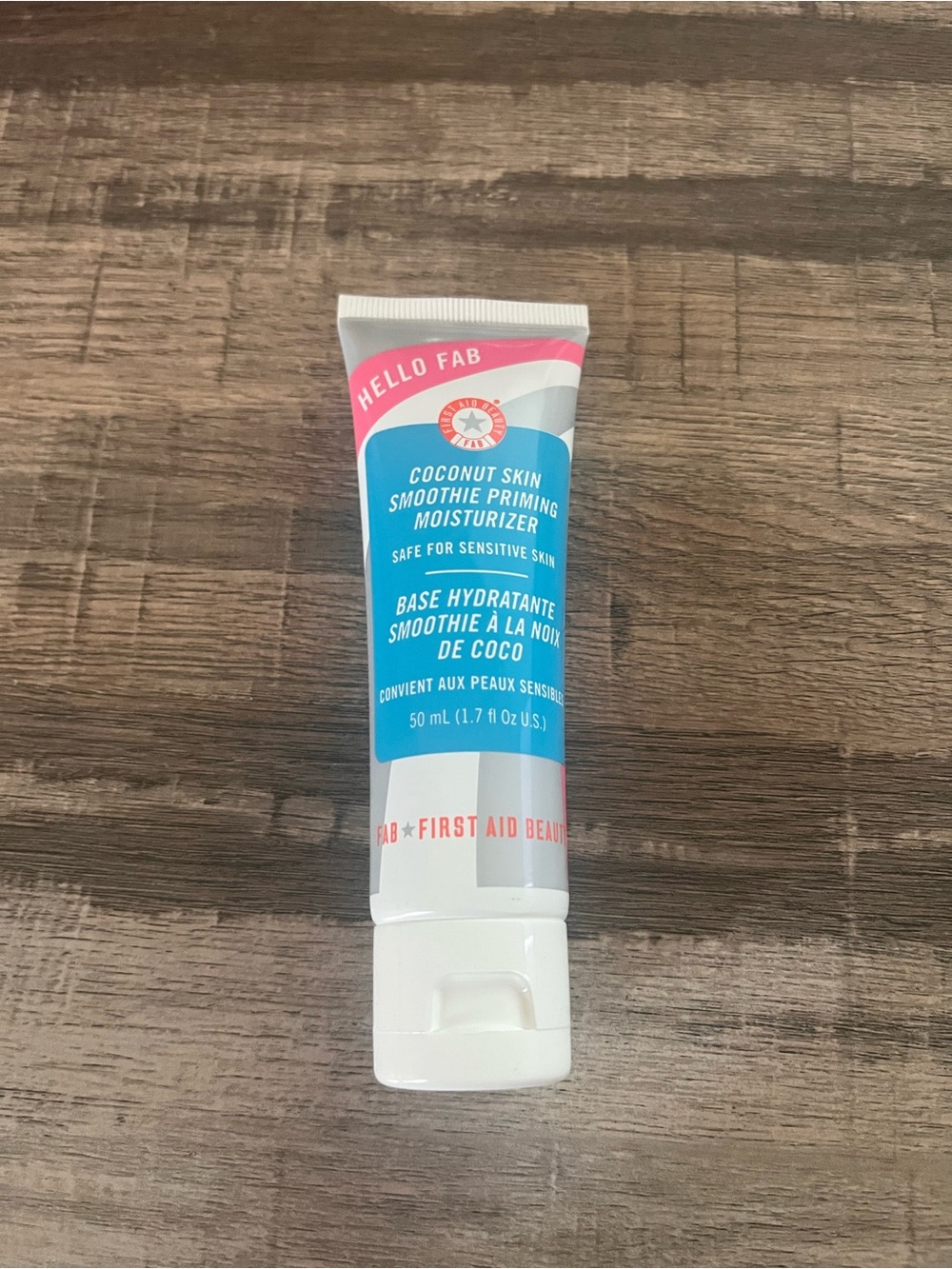 First Aid Beauty - Coconut Skin Smoothie Priming Moisturizer - Picture 9 of 10